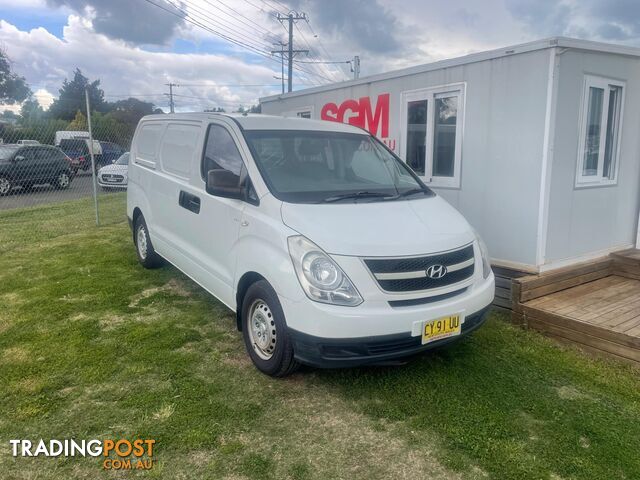 2010 HYUNDAI ILOAD VAN TQ-V VAN