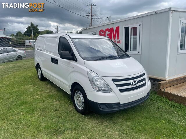 2017 HYUNDAI ILOAD LIFTBACK 3S VAN