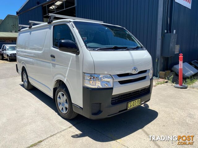 2015 TOYOTA HIACE TRH201R LWB VAN