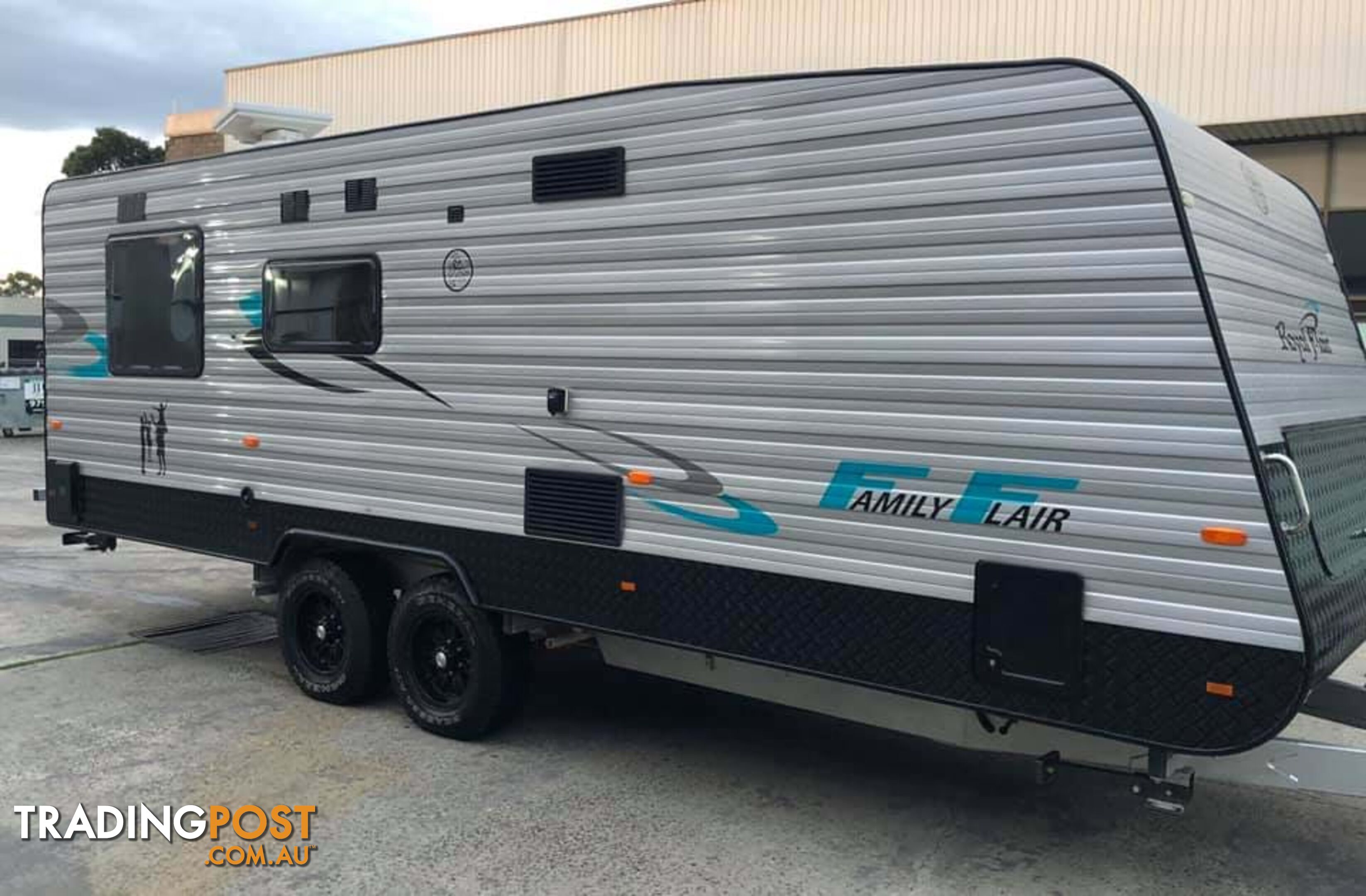 2015 Royal Flair triple bunk