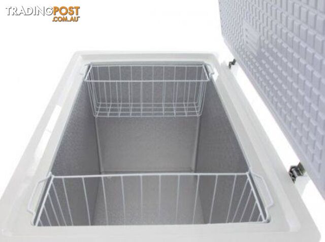 Lemair 300 :itre Chest Freezer - Model: CF300K - photo 3 of 3