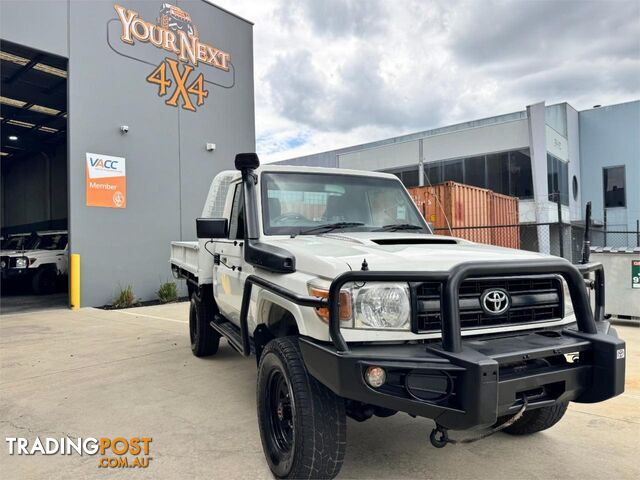 2014 TOYOTA LANDCRUISER WORKMATE (4X4) VDJ79R MY12 UPDATE CAB CHASSIS - photo 2 of 16