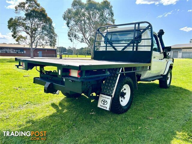 2017 TOYOTA LANDCRUISER WORKMATE (4X4) VDJ79R MY18 CAB CHASSIS