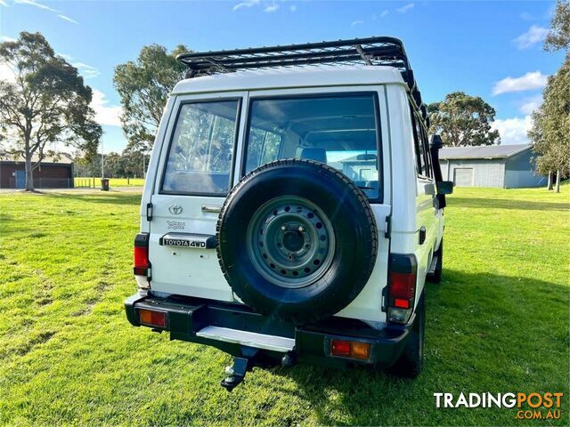 2010 TOYOTA LANDCRUISER WORKMATE (4X4) 11 SEAT VDJ78R 09 UPGRADE TROOP CARRIER