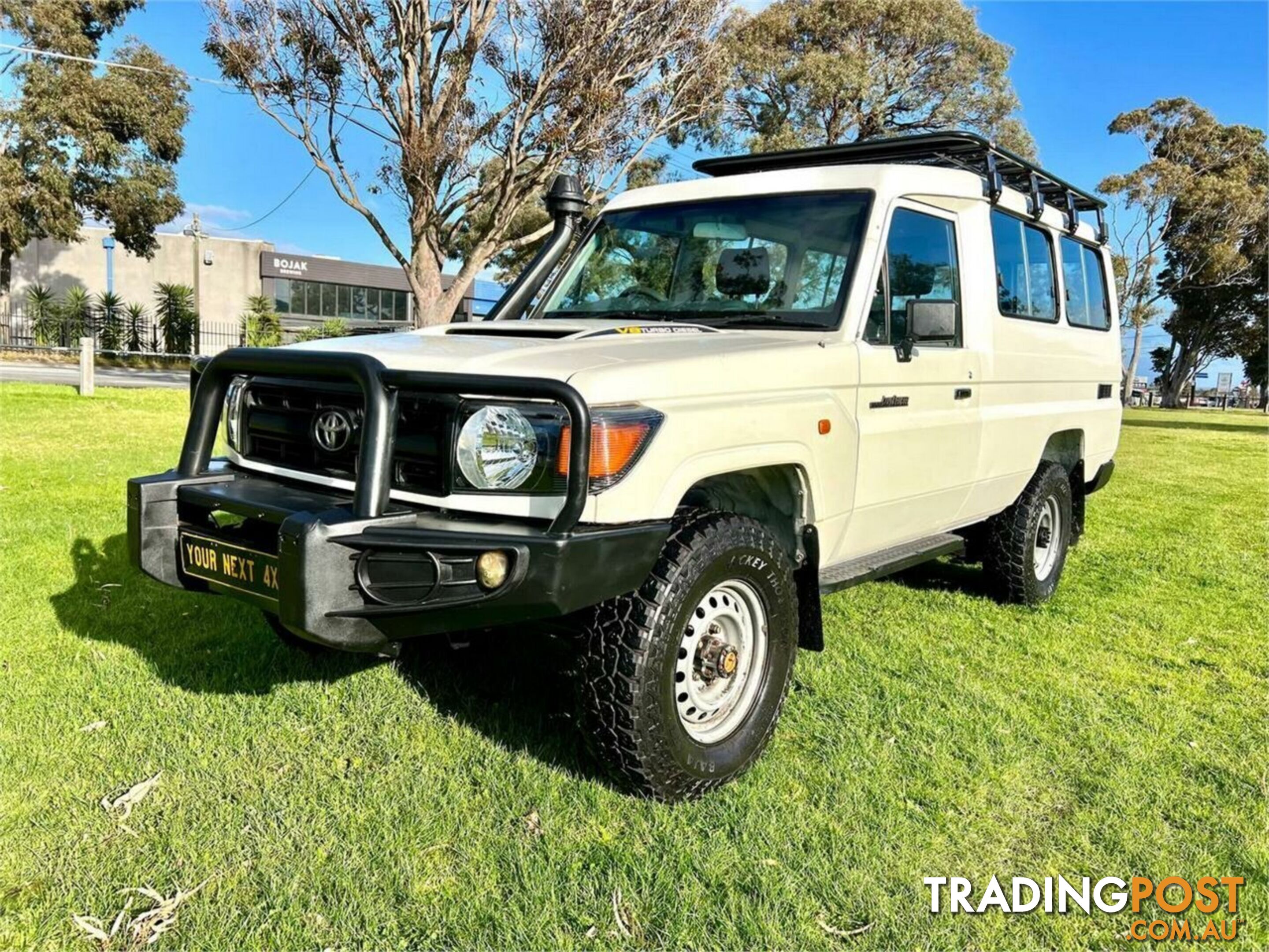 2010 TOYOTA LANDCRUISER WORKMATE (4X4) 11 SEAT VDJ78R 09 UPGRADE TROOP CARRIER