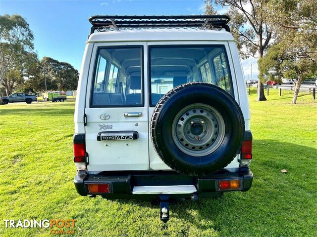 2010 TOYOTA LANDCRUISER WORKMATE (4X4) 11 SEAT VDJ78R 09 UPGRADE TROOP CARRIER