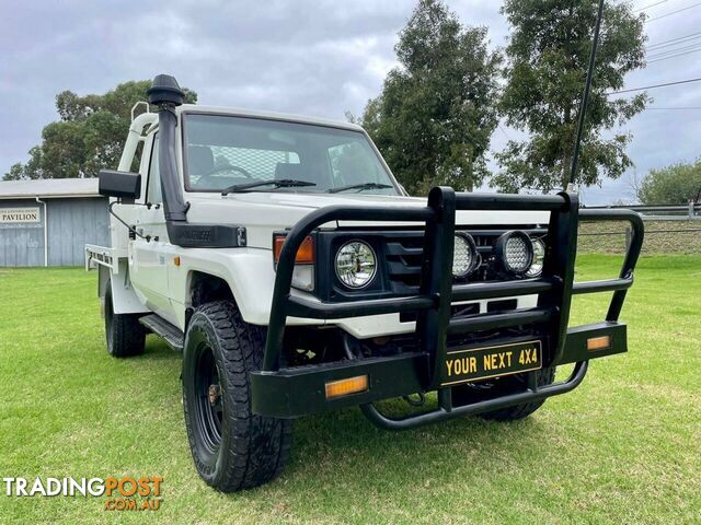 2004-Toyota-Landcruiser-4x4-HZJ79R