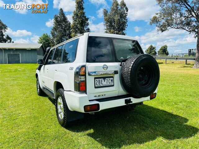 2004 NISSAN PATROL ST (4X4) GU III WAGON