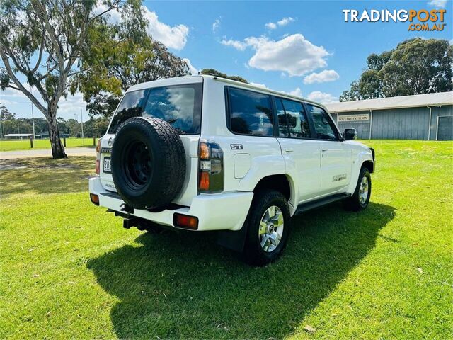 2004 NISSAN PATROL ST (4X4) GU III WAGON