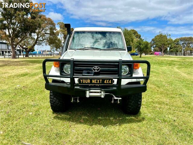 1998 TOYOTA LANDCRUISER (4X4) HZJ75RP CAB CHASSIS