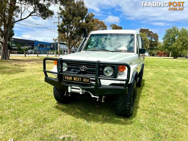 1998 TOYOTA LANDCRUISER (4X4) HZJ75RP CAB CHASSIS