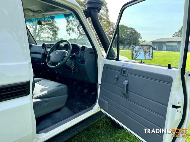 2017 TOYOTA LANDCRUISER WORKMATE (4X4) VDJ79R MY18 CAB CHASSIS