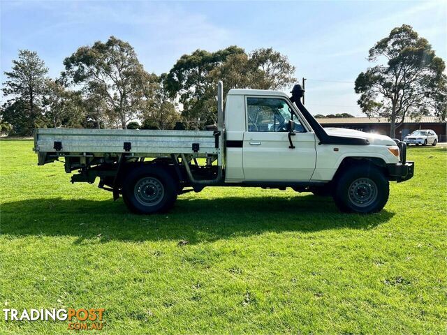 2017 TOYOTA LANDCRUISER WORKMATE (4X4) VDJ79R MY18 CAB CHASSIS