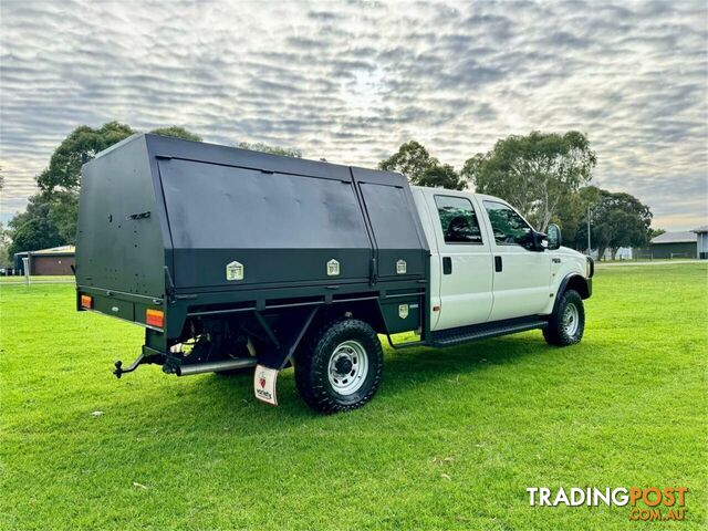 2002 FORD F250 XL (4X4) RM CREW CAB P\/UP