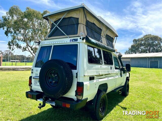 2009 TOYOTA LANDCRUISER WORKMATE (4X4) 3 SEAT VDJ78R TROOP CARRIER