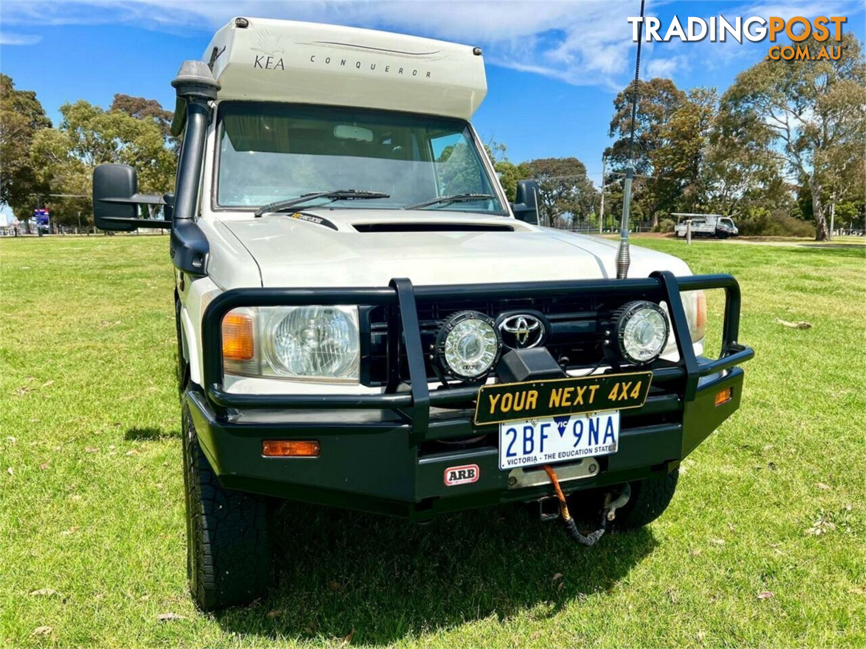 2009 TOYOTA LANDCRUISER WORKMATE (4X4) 3 SEAT VDJ78R TROOP CARRIER