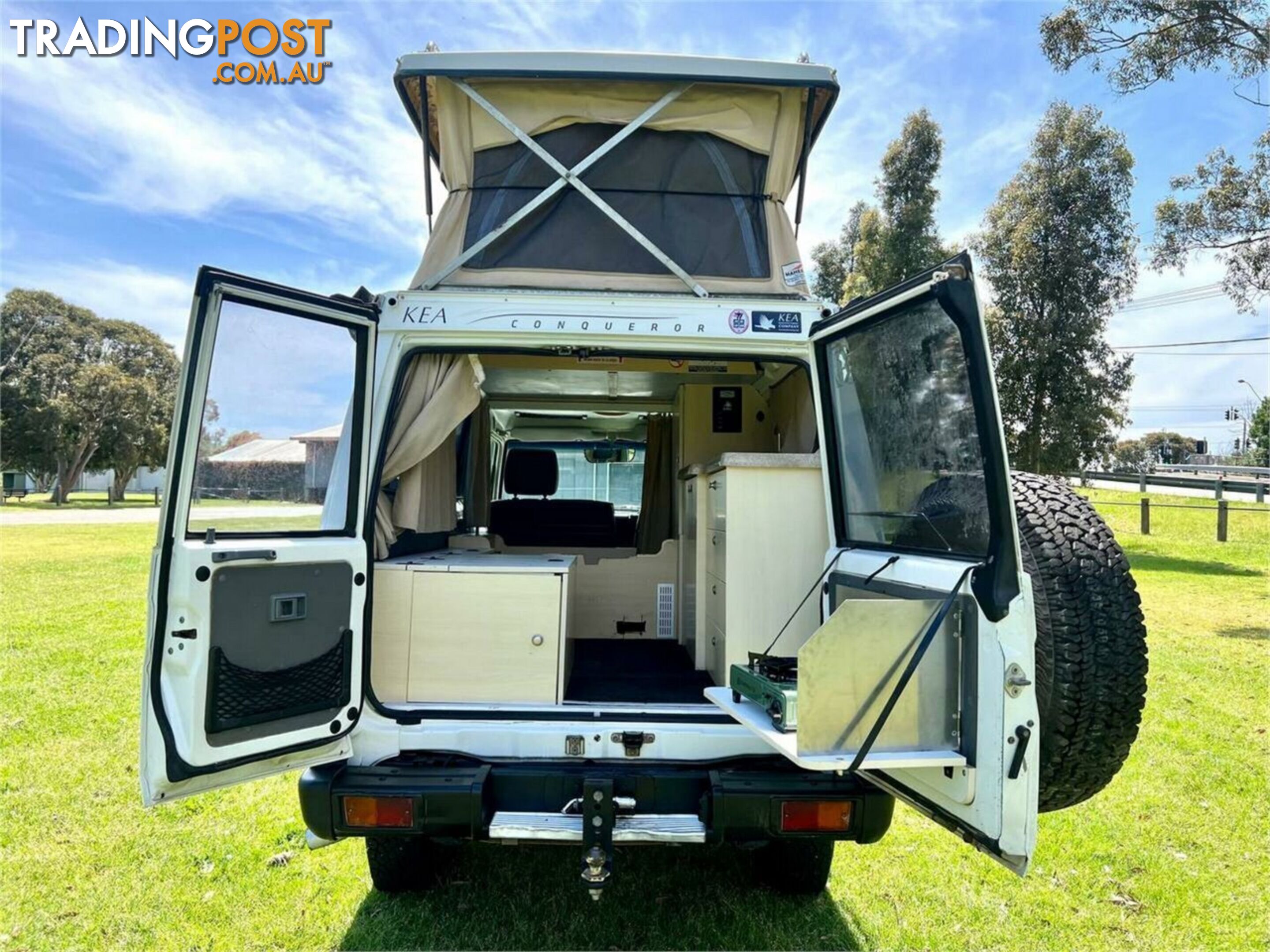 2009 TOYOTA LANDCRUISER WORKMATE (4X4) 3 SEAT VDJ78R TROOP CARRIER