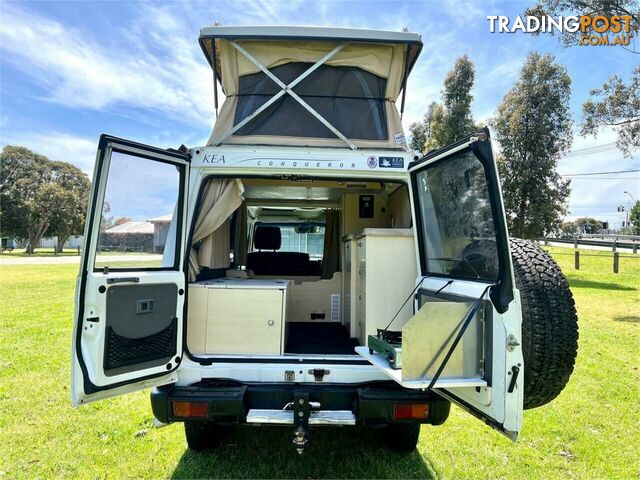 2009 TOYOTA LANDCRUISER WORKMATE (4X4) 3 SEAT VDJ78R TROOP CARRIER