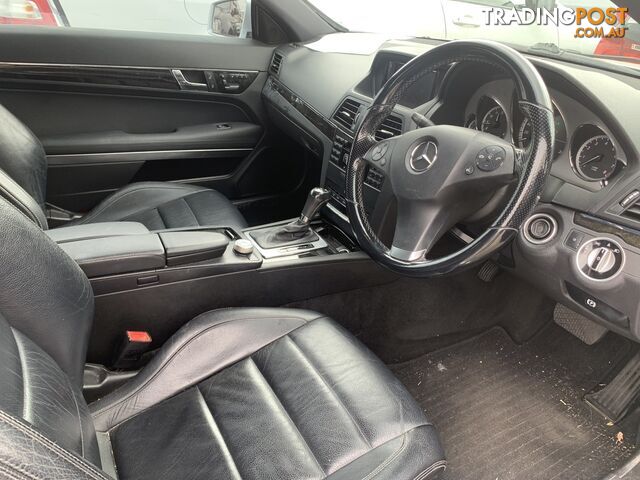 2010 MERCEDES-BENZ E250 CABRIOLET - photo 4 of 6