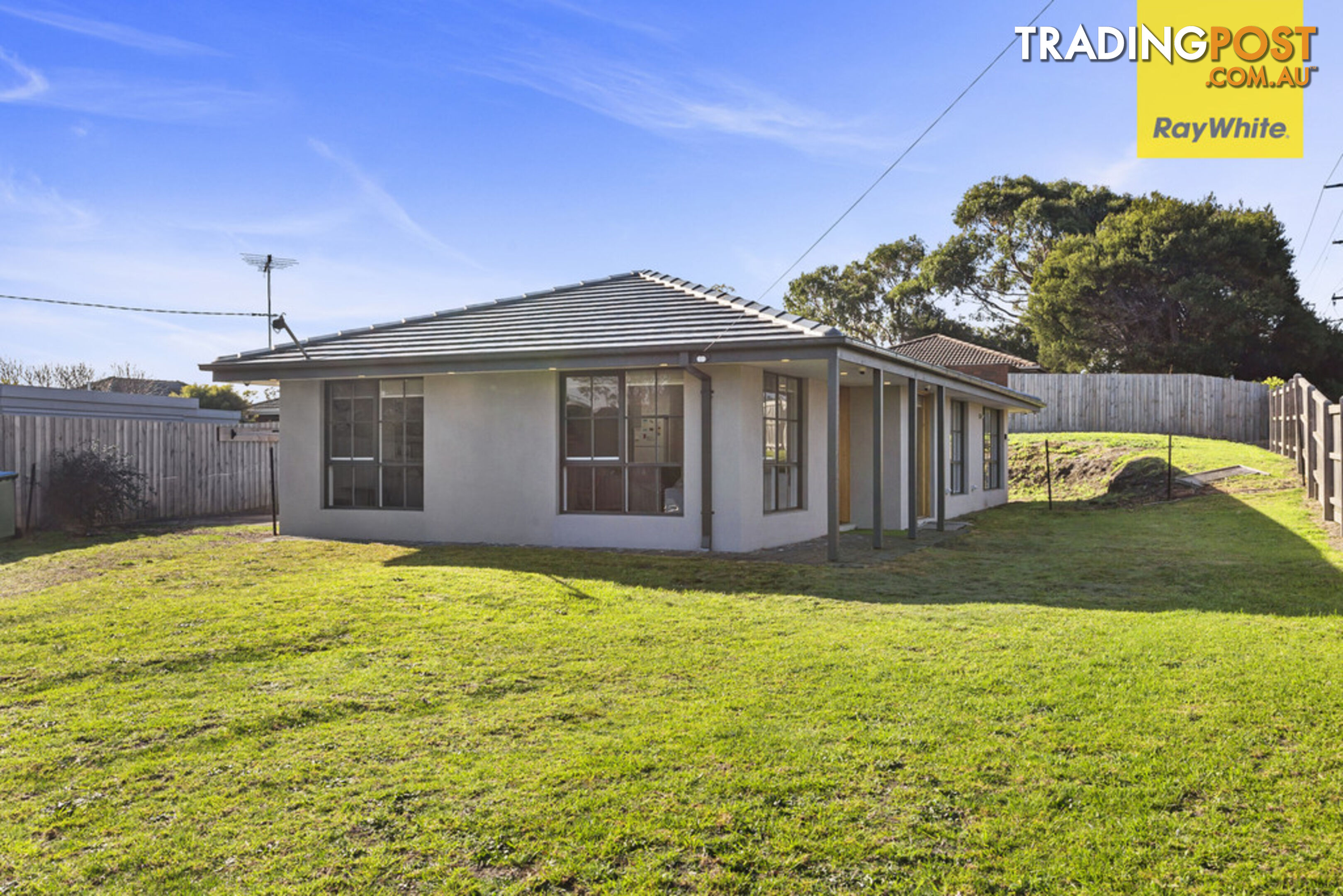 233 Ninth Ave ROSEBUD VIC 3939