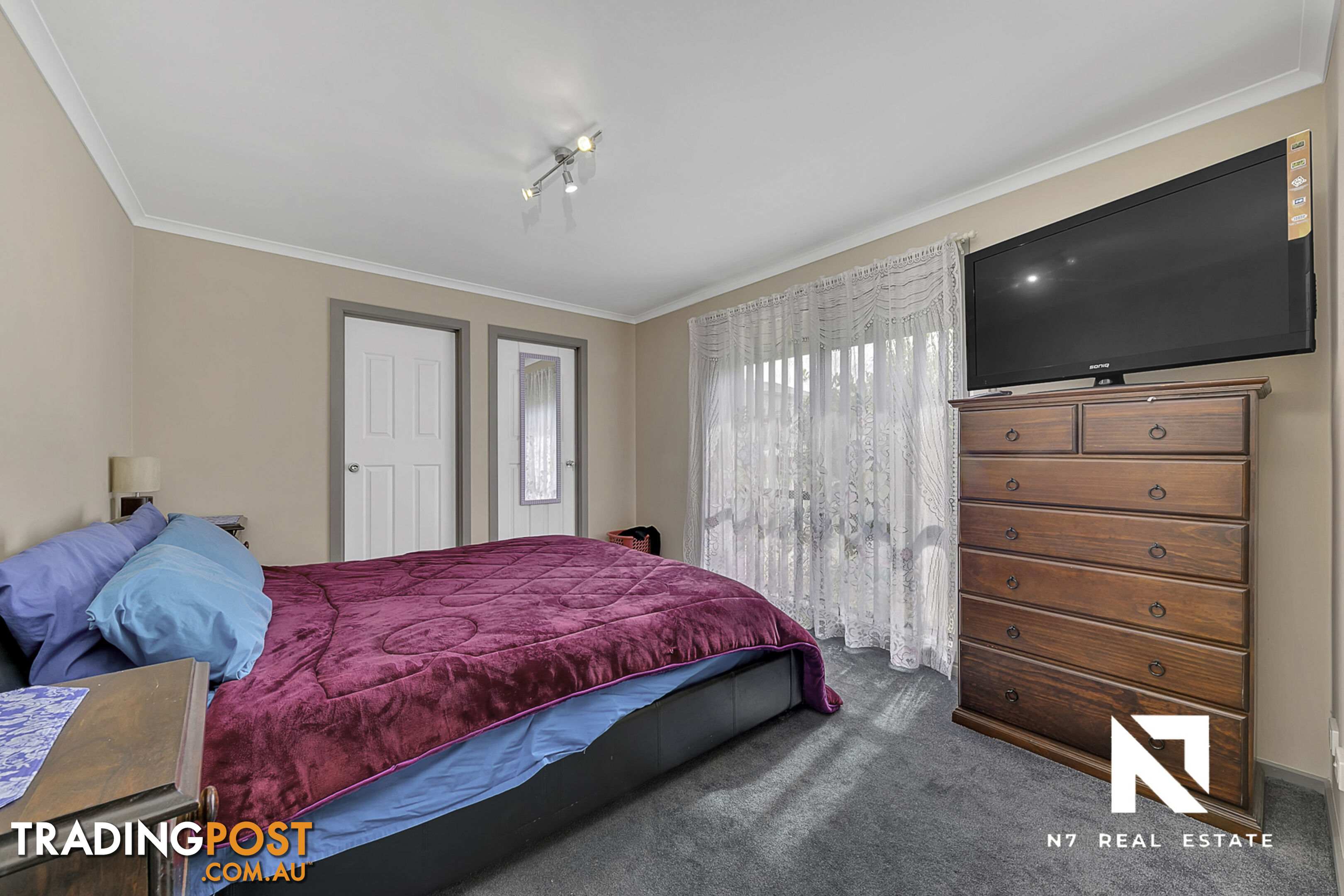 9A Curtin Street St Albans VIC 3021