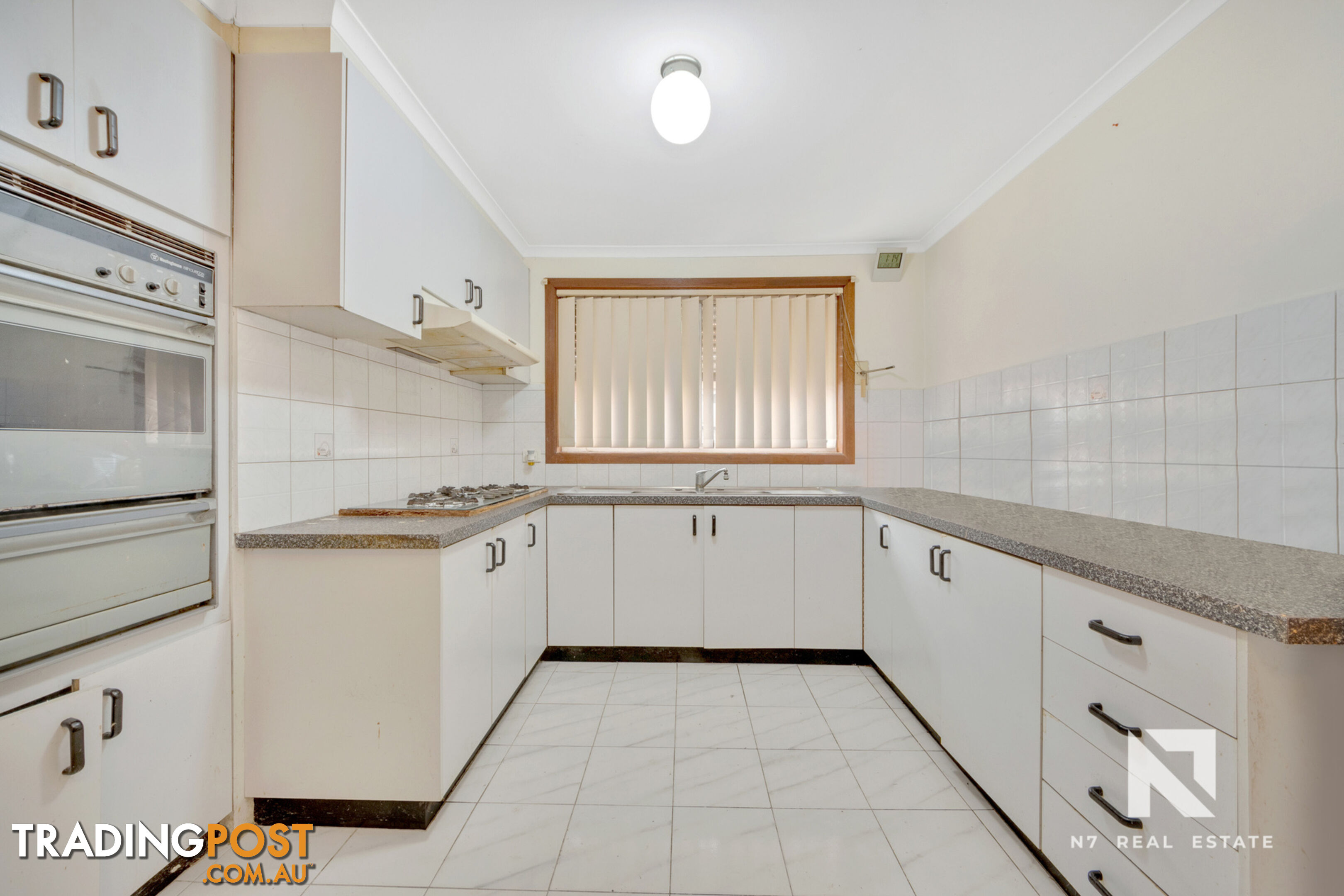 24 Wilpena Court St Albans VIC 3021