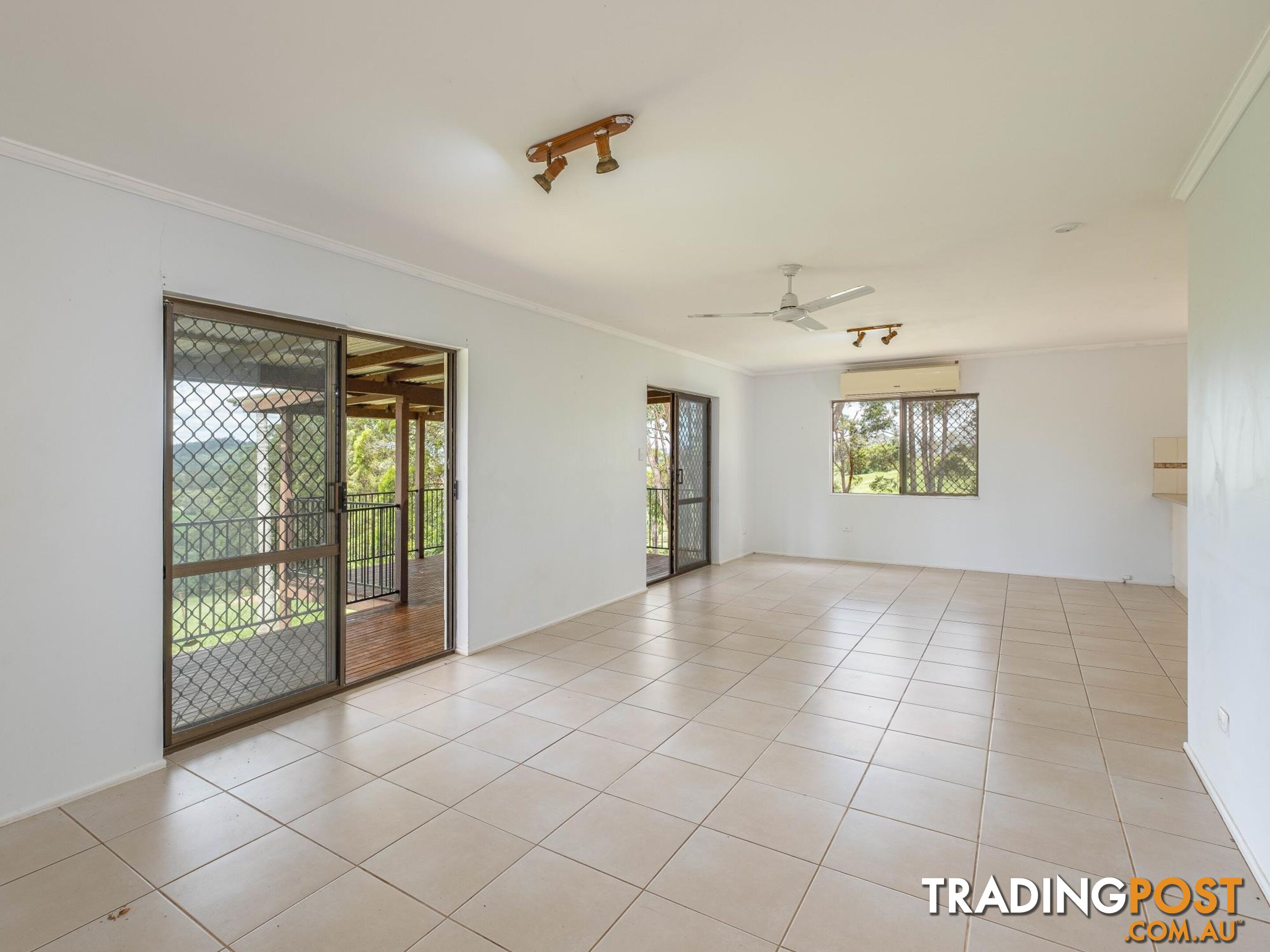 143 Phillips Road VETERAN QLD 4570