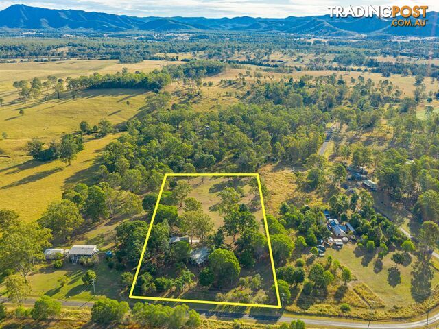 64 Hawkins Road WIDGEE QLD 4570