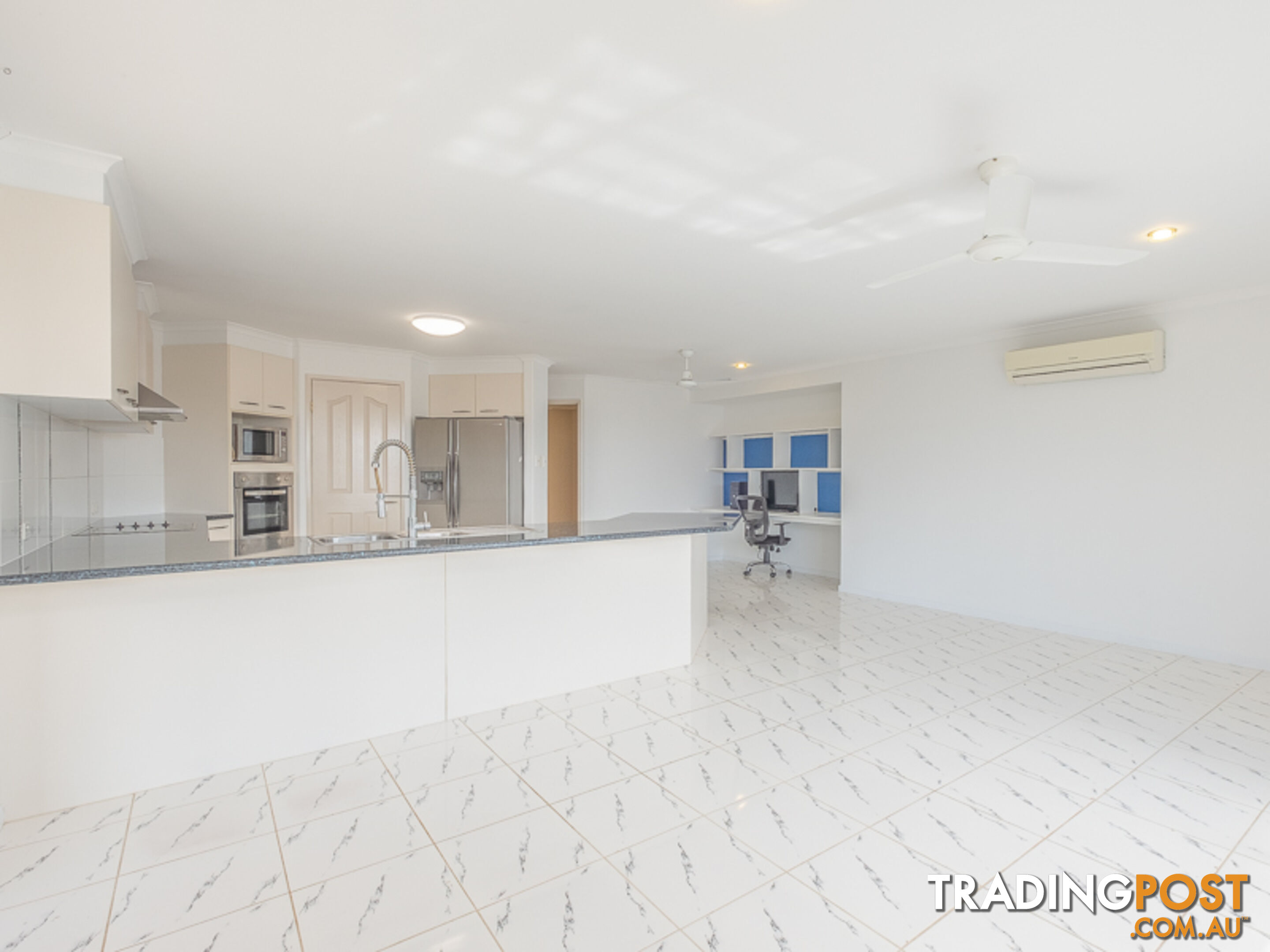 38 Directors Circuit JONES HILL QLD 4570