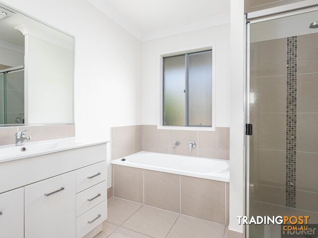 1/11 Riverview Court MONKLAND QLD 4570