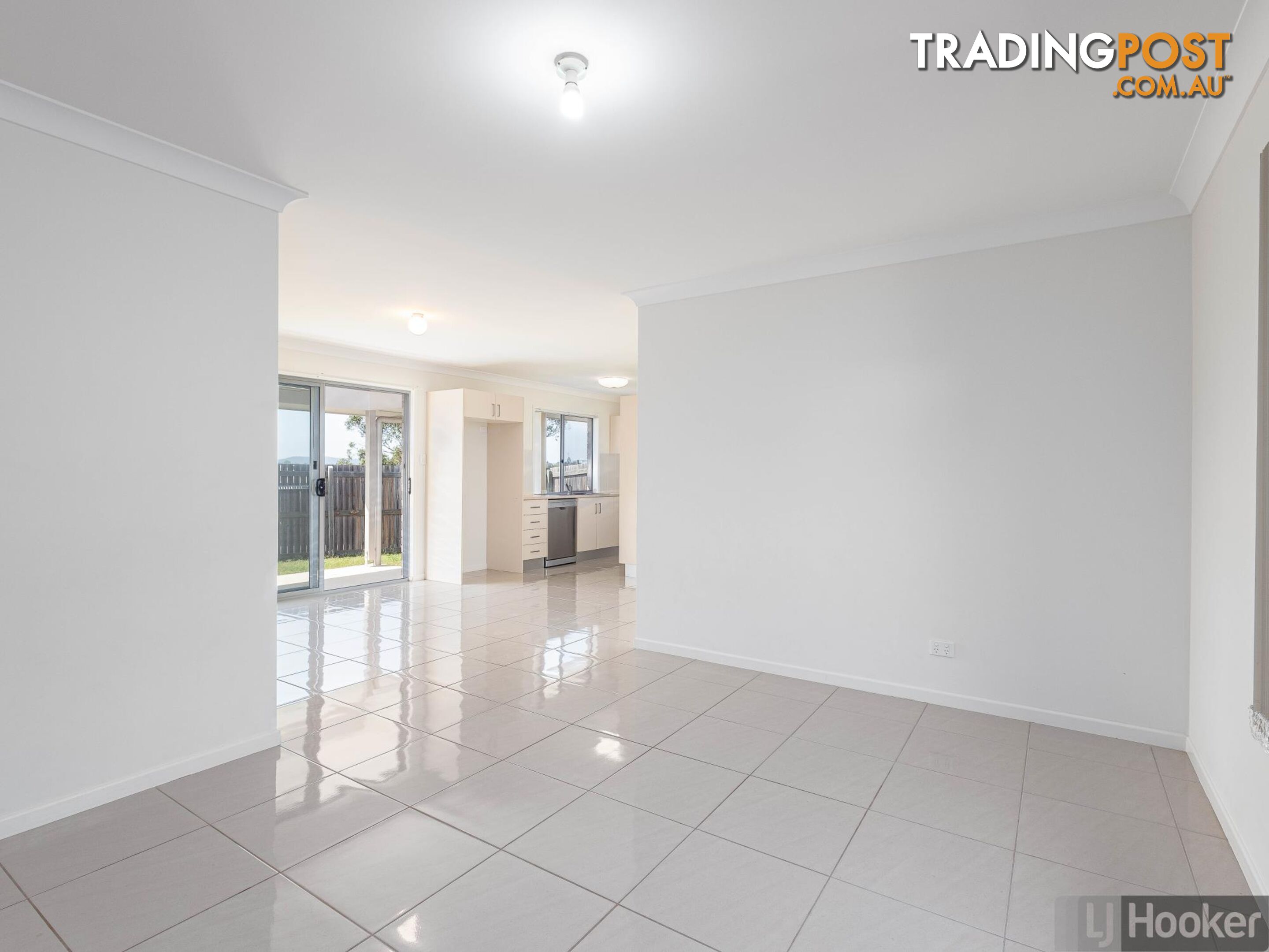 1/11 Riverview Court MONKLAND QLD 4570