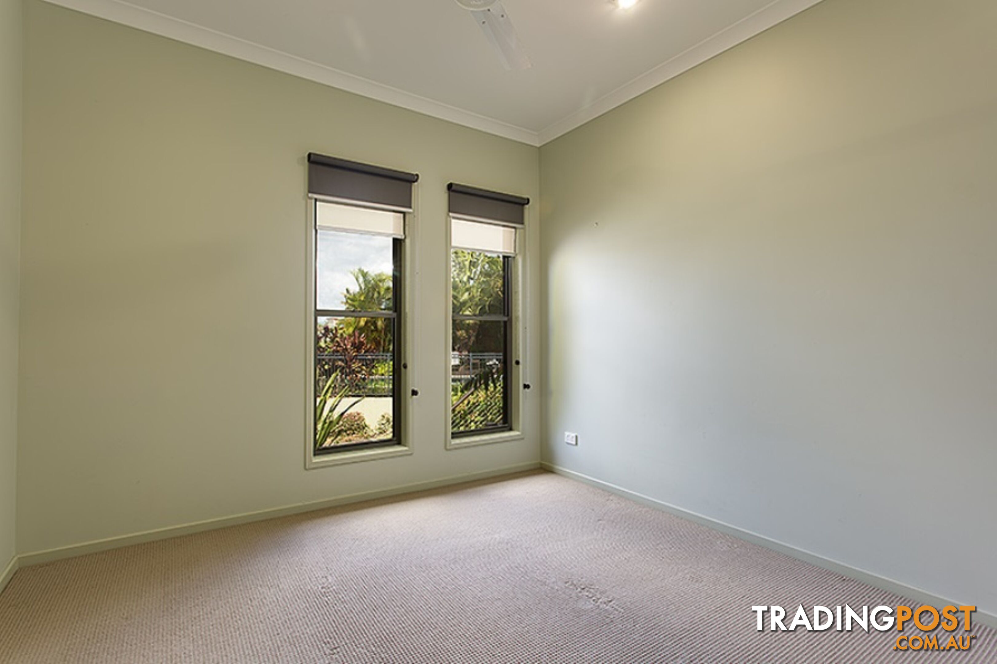 6 Oxley Court SOUTHSIDE QLD 4570