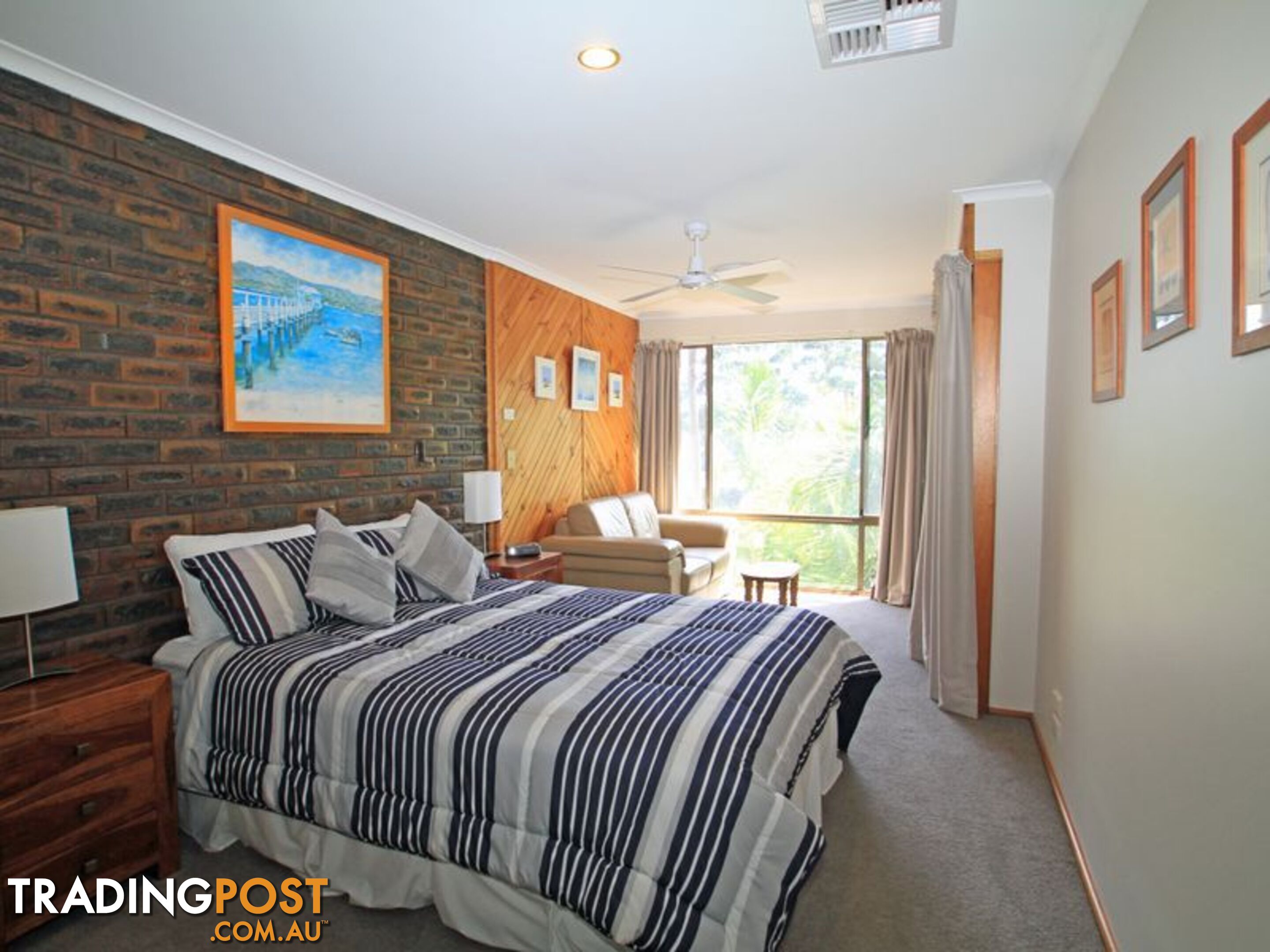 8 Alamein Street SUSSEX INLET NSW 2540