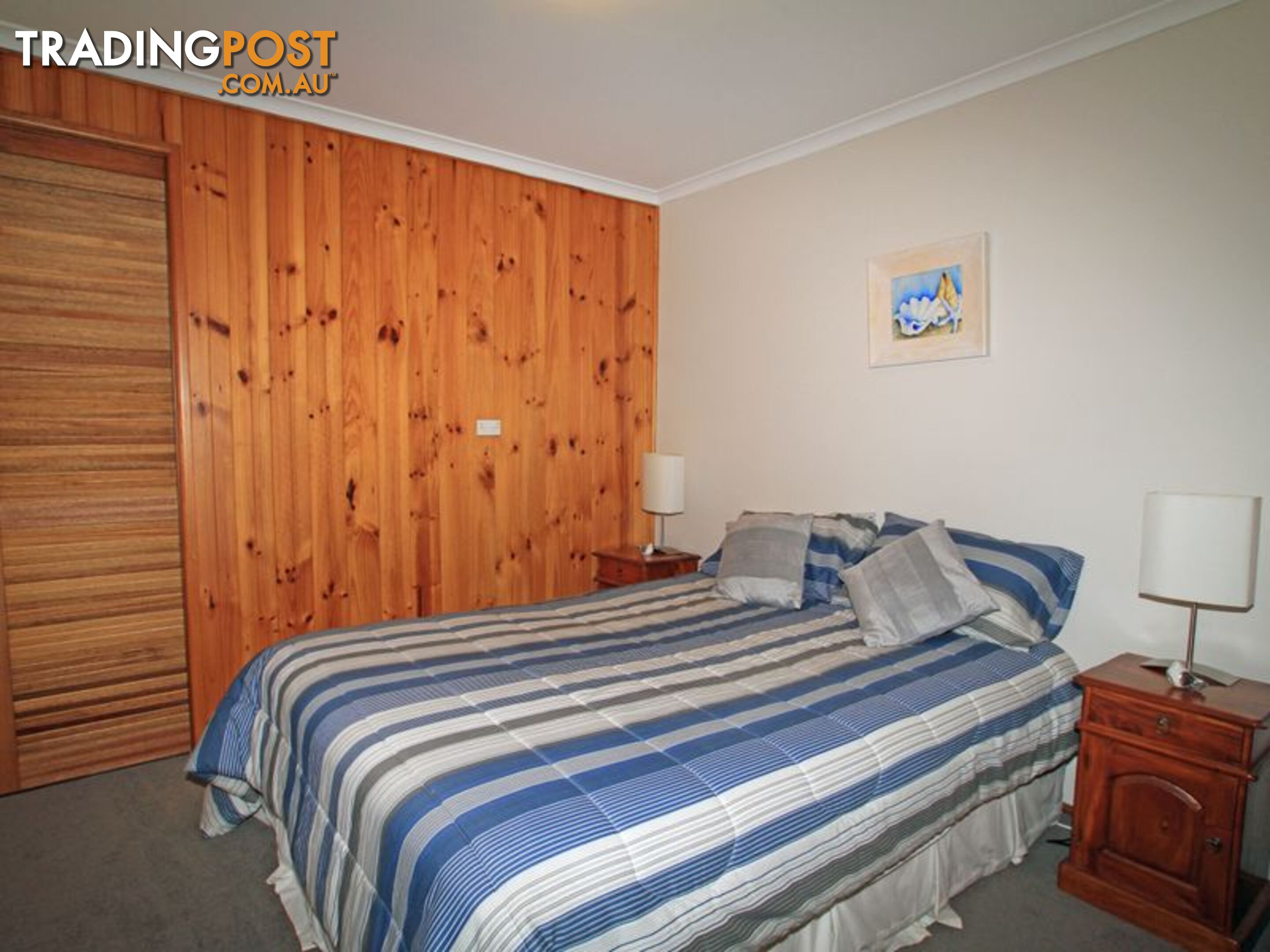 8 Alamein Street SUSSEX INLET NSW 2540