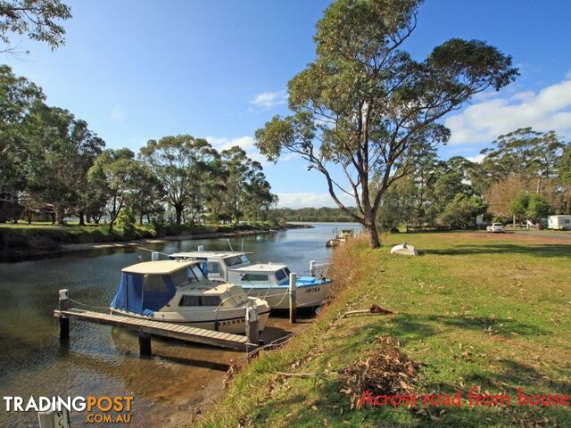 8 Alamein Street SUSSEX INLET NSW 2540