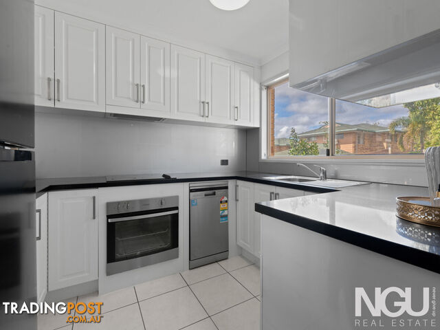 4 13 Booval Street Booval QLD 4304 - photo 3 of 31