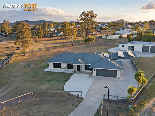7 Davis Court Hatton Vale QLD 4341