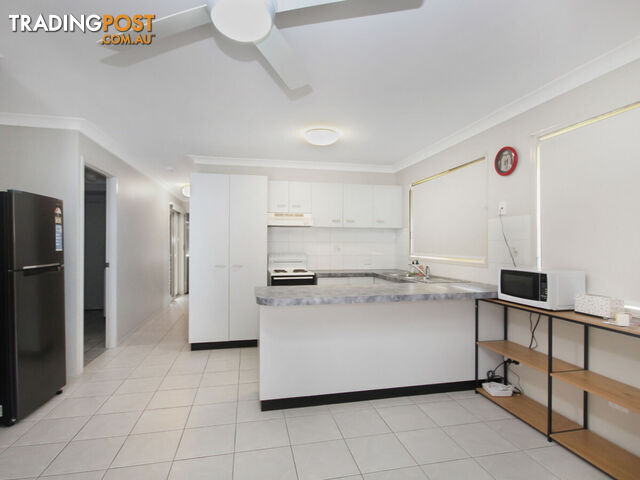 2 87 Glebe Road Silkstone QLD 4304 - photo 4 of 11
