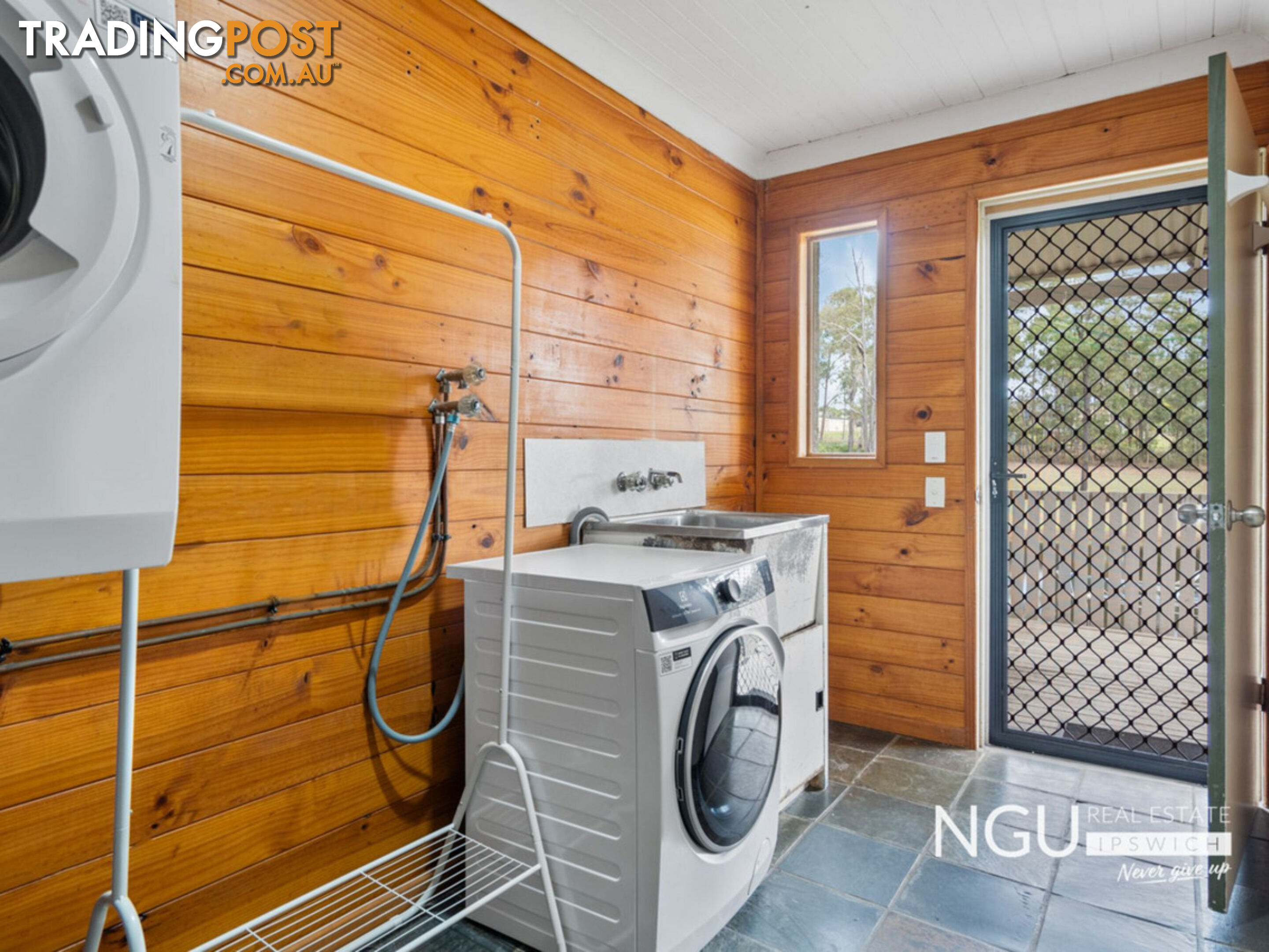 36-38 Velvet Street Pine Mountain QLD 4306