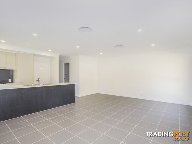 1 18 Dredge Circle Brassall QLD 4305 - photo 2 of 9