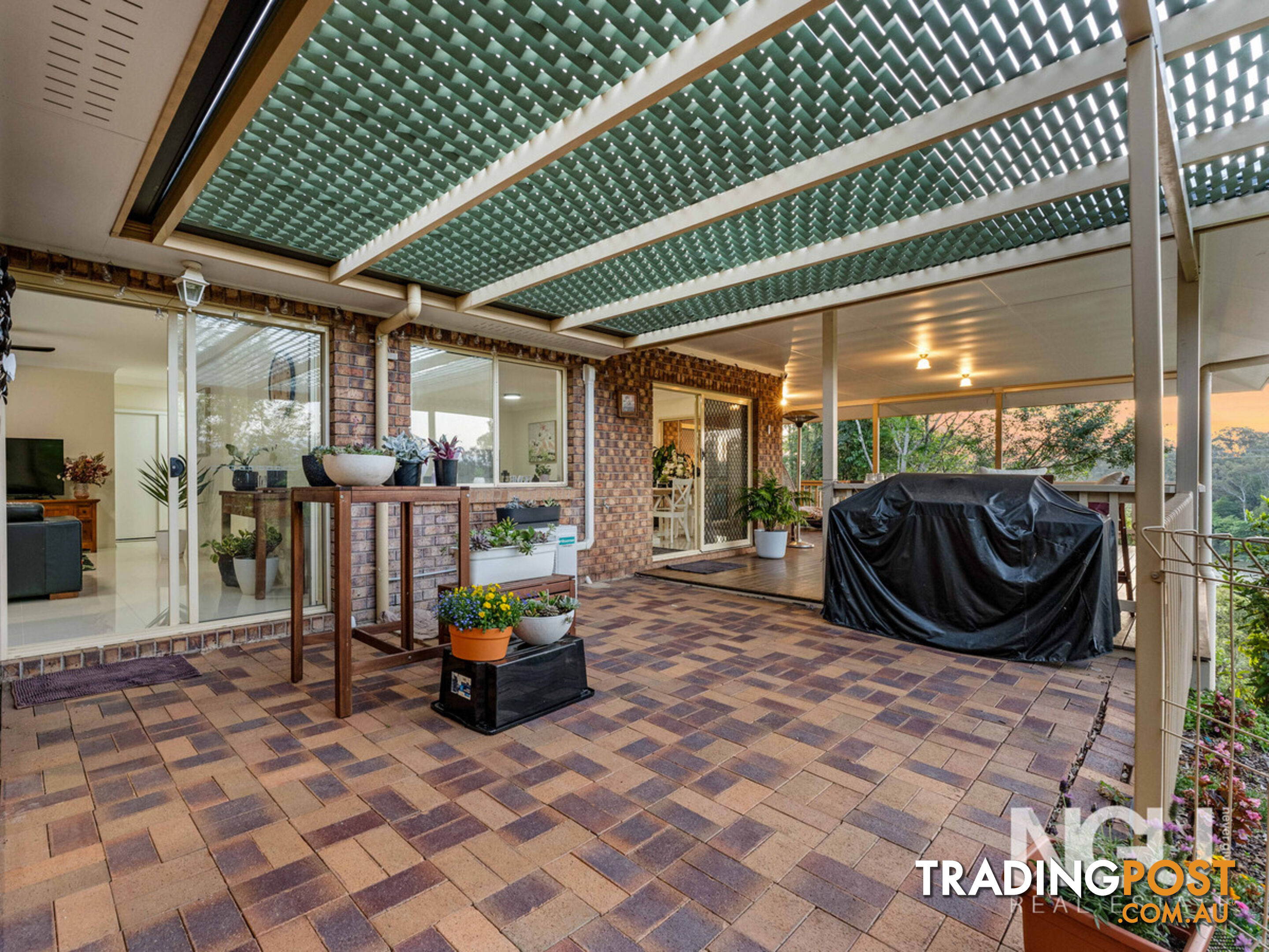 18-20 Lachlan Place Karalee QLD 4306