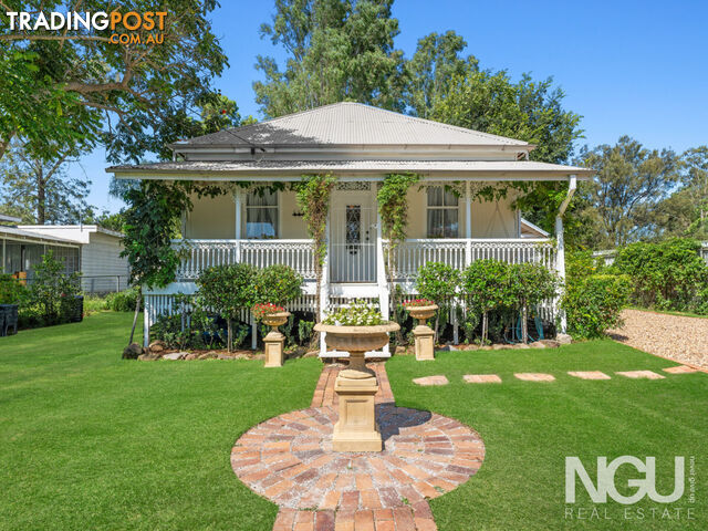 16 Bergins Hill Road Bundamba QLD 4304