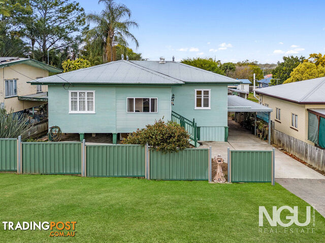 50 Walkers Lane Booval QLD 4304