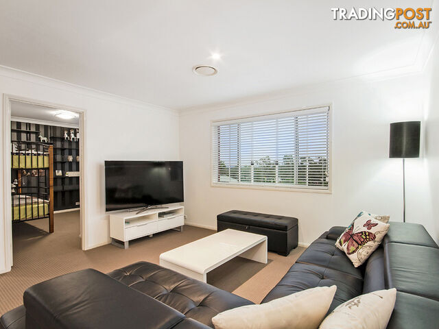 11 Cassinia Place Flinders View QLD 4305