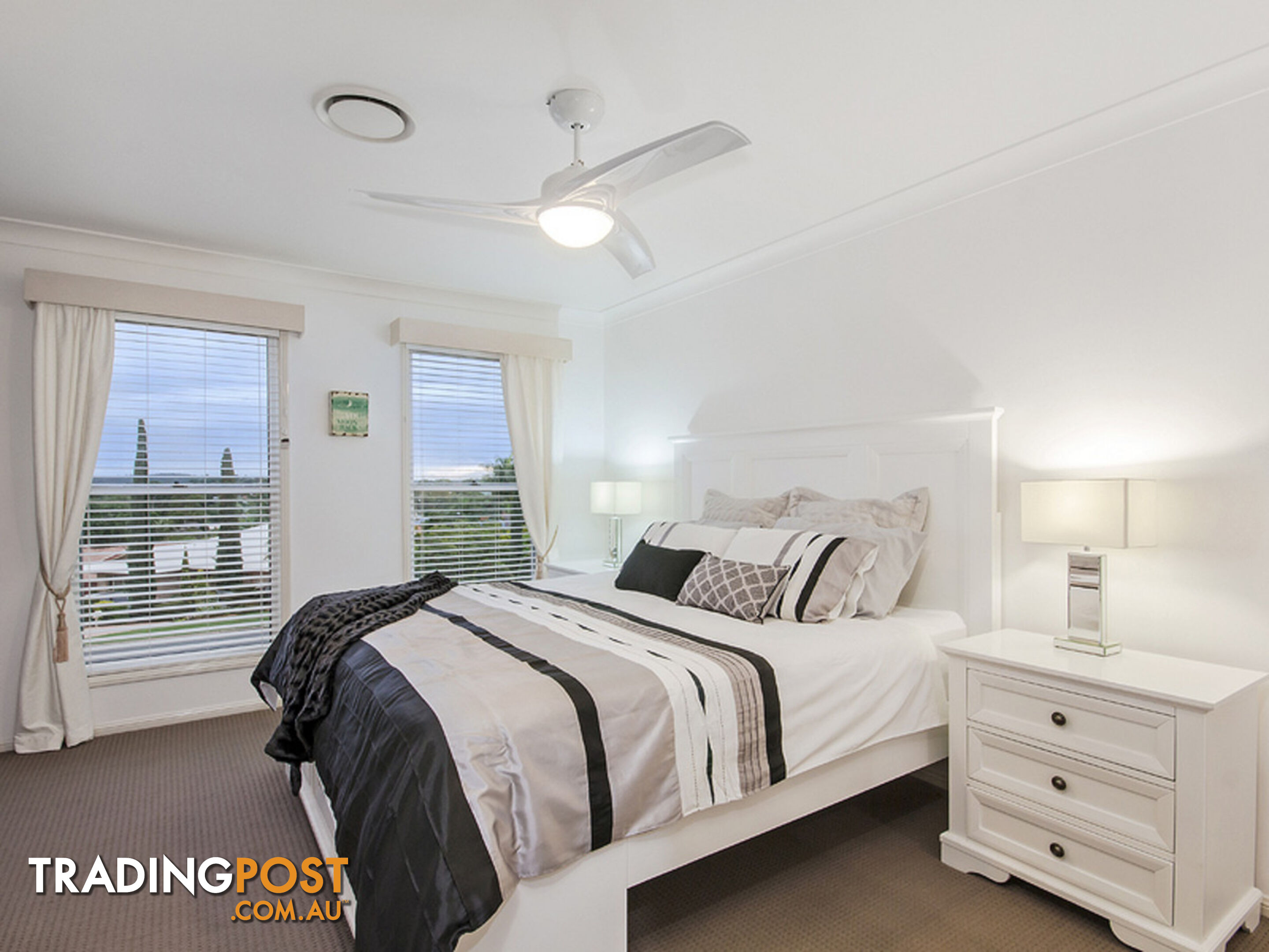 11 Cassinia Place Flinders View QLD 4305