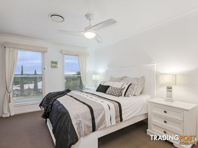 11 Cassinia Place Flinders View QLD 4305