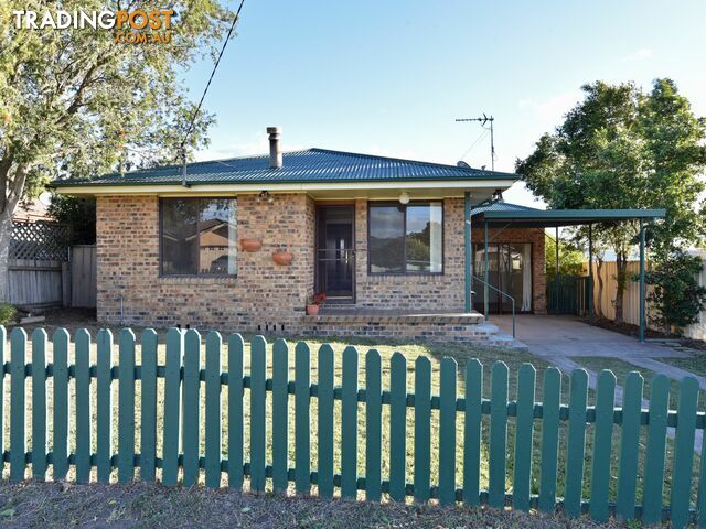 20 Lewis Street GRETA NSW 2334