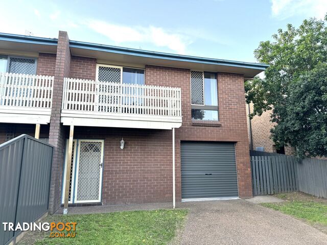 2/8 Button Close SINGLETON NSW 2330