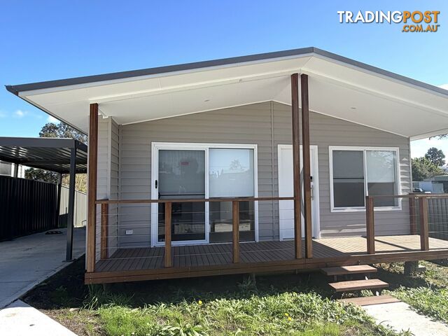 2/9b High Street GRETA NSW 2334