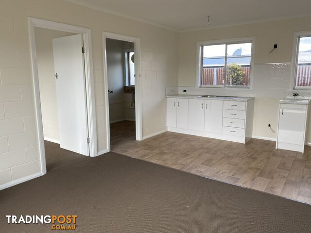 Unit 4/10 Austin Street WYNYARD TAS 7325